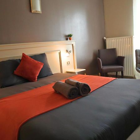 Studios & Appartements Confortables Au Centre De Bourbourg - Gare A Proximite Exterior foto