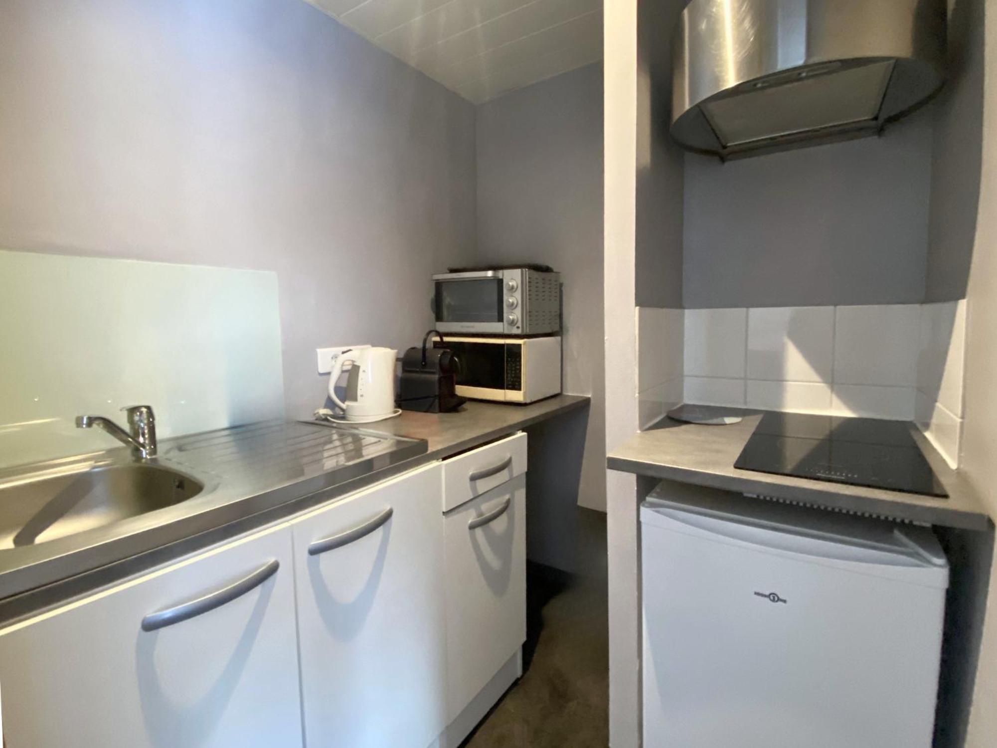 Studios & Appartements Confortables Au Centre De Bourbourg - Gare A Proximite Exterior foto